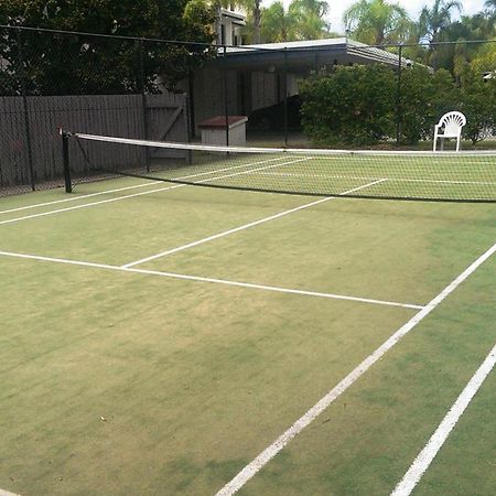 Skippers Cove Waterfront Resort Noosaville Esterno foto