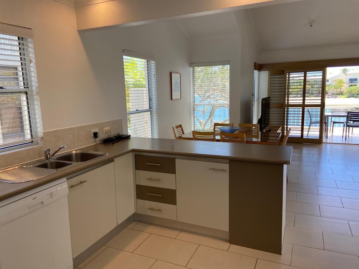 Skippers Cove Waterfront Resort Noosaville Esterno foto