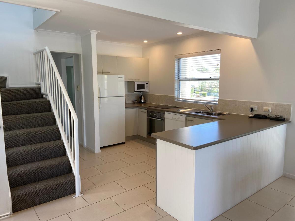 Skippers Cove Waterfront Resort Noosaville Esterno foto