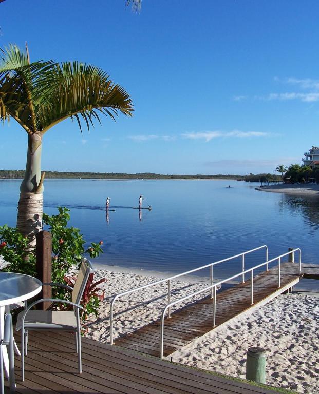 Skippers Cove Waterfront Resort Noosaville Esterno foto