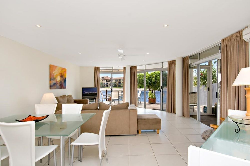 Skippers Cove Waterfront Resort Noosaville Esterno foto