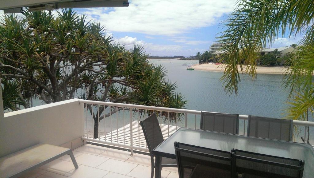 Skippers Cove Waterfront Resort Noosaville Esterno foto