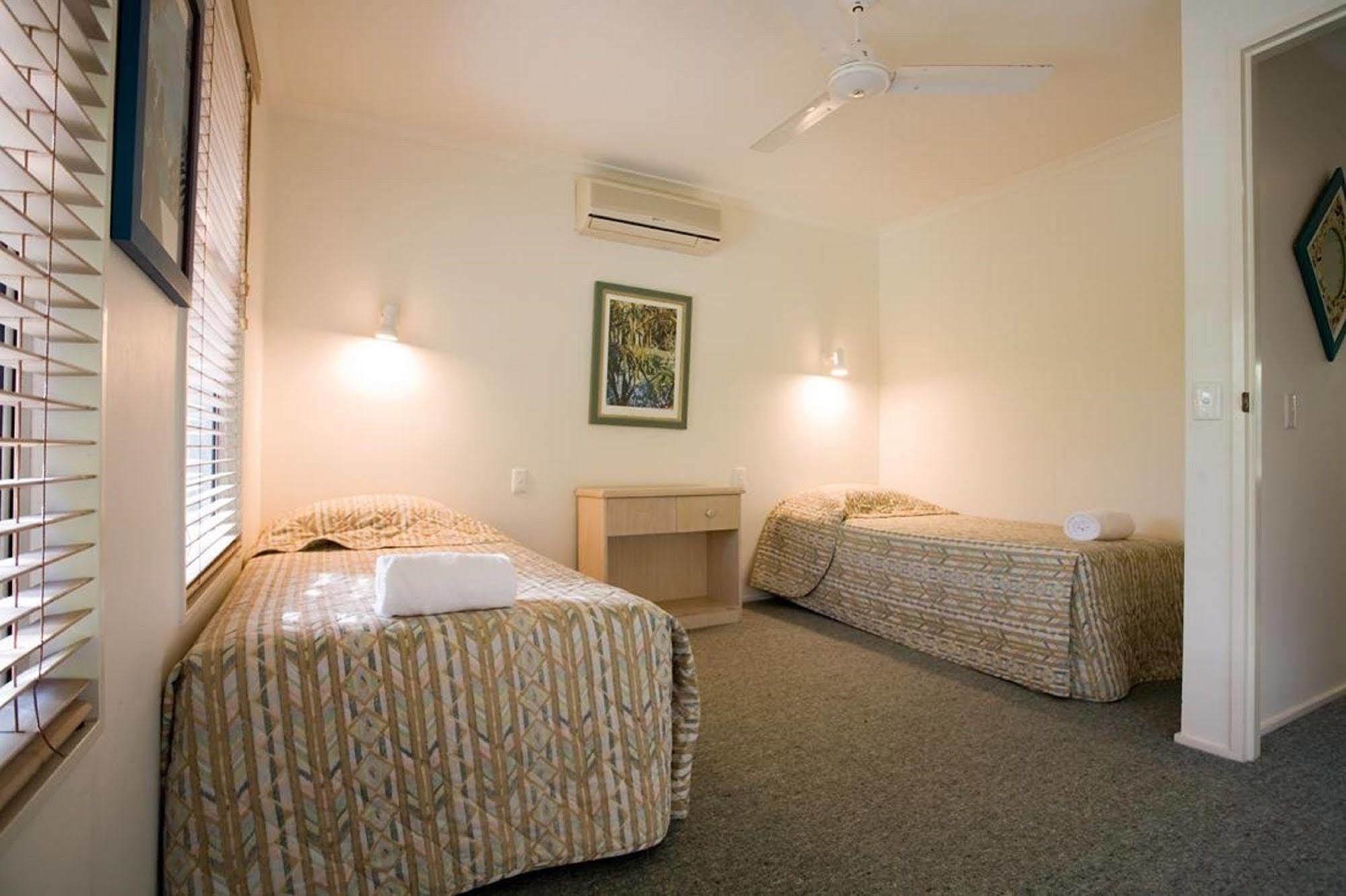 Skippers Cove Waterfront Resort Noosaville Esterno foto