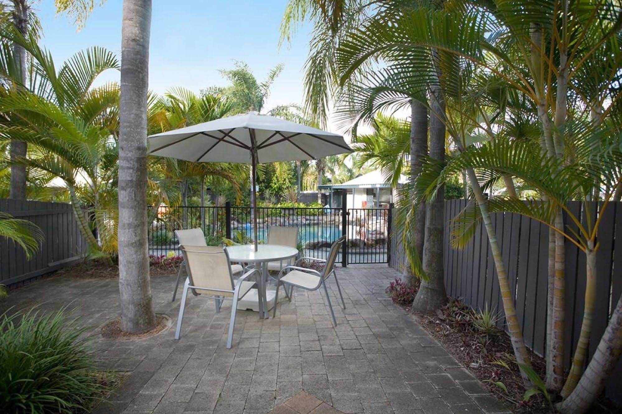 Skippers Cove Waterfront Resort Noosaville Esterno foto