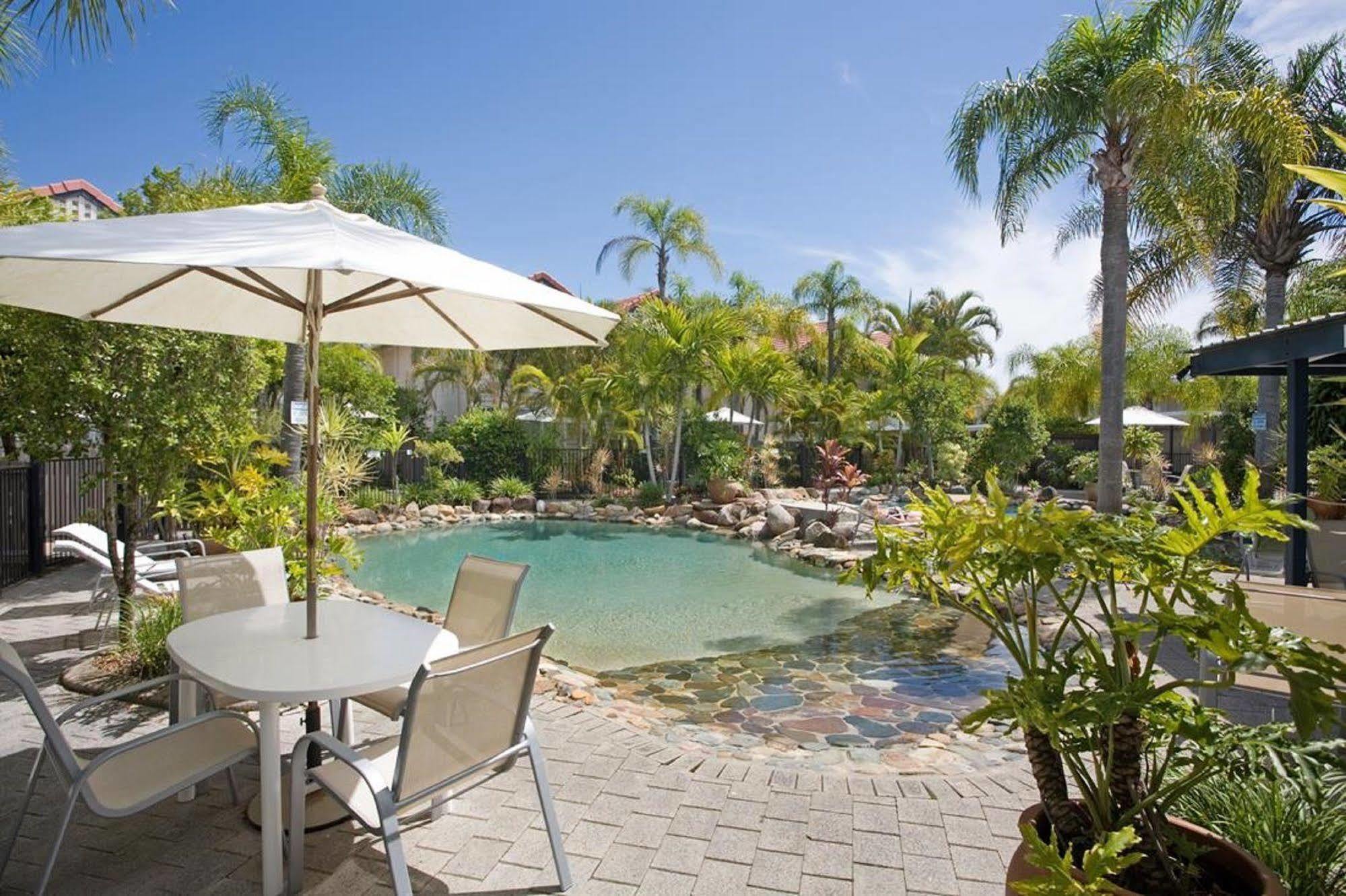 Skippers Cove Waterfront Resort Noosaville Esterno foto
