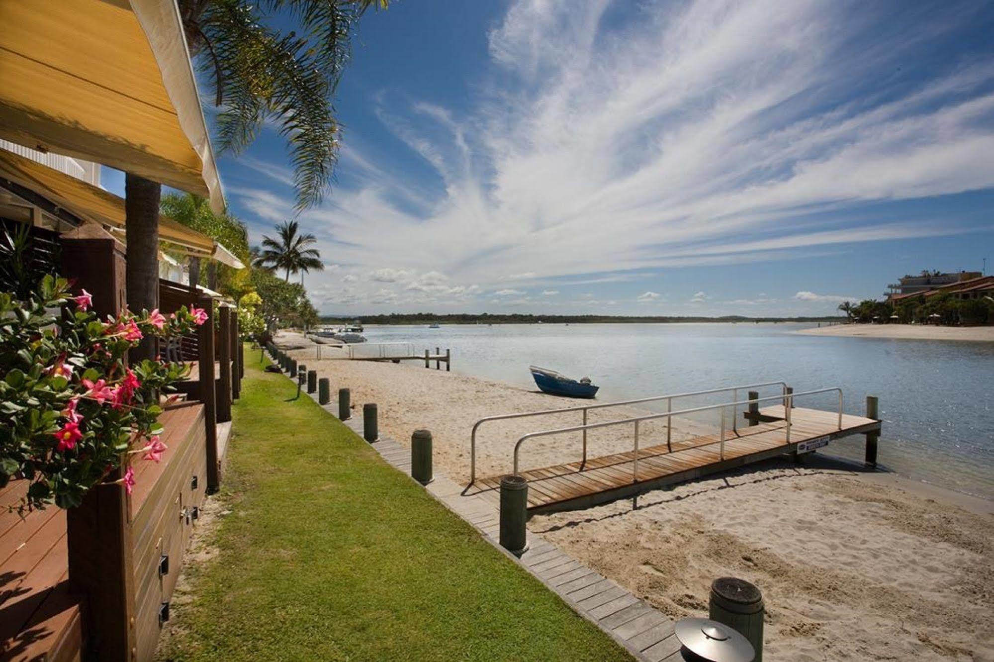 Skippers Cove Waterfront Resort Noosaville Esterno foto
